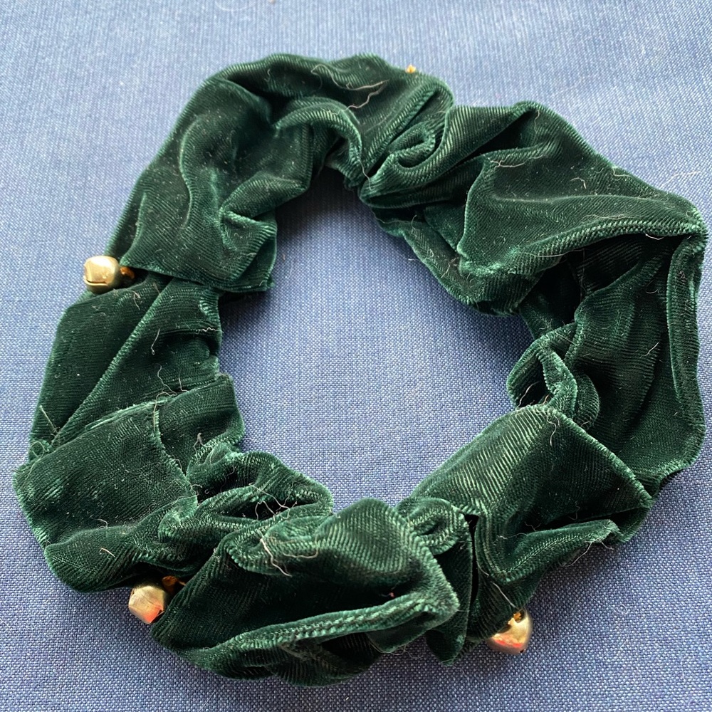 Green Velour(FREE W/BUNDLE)